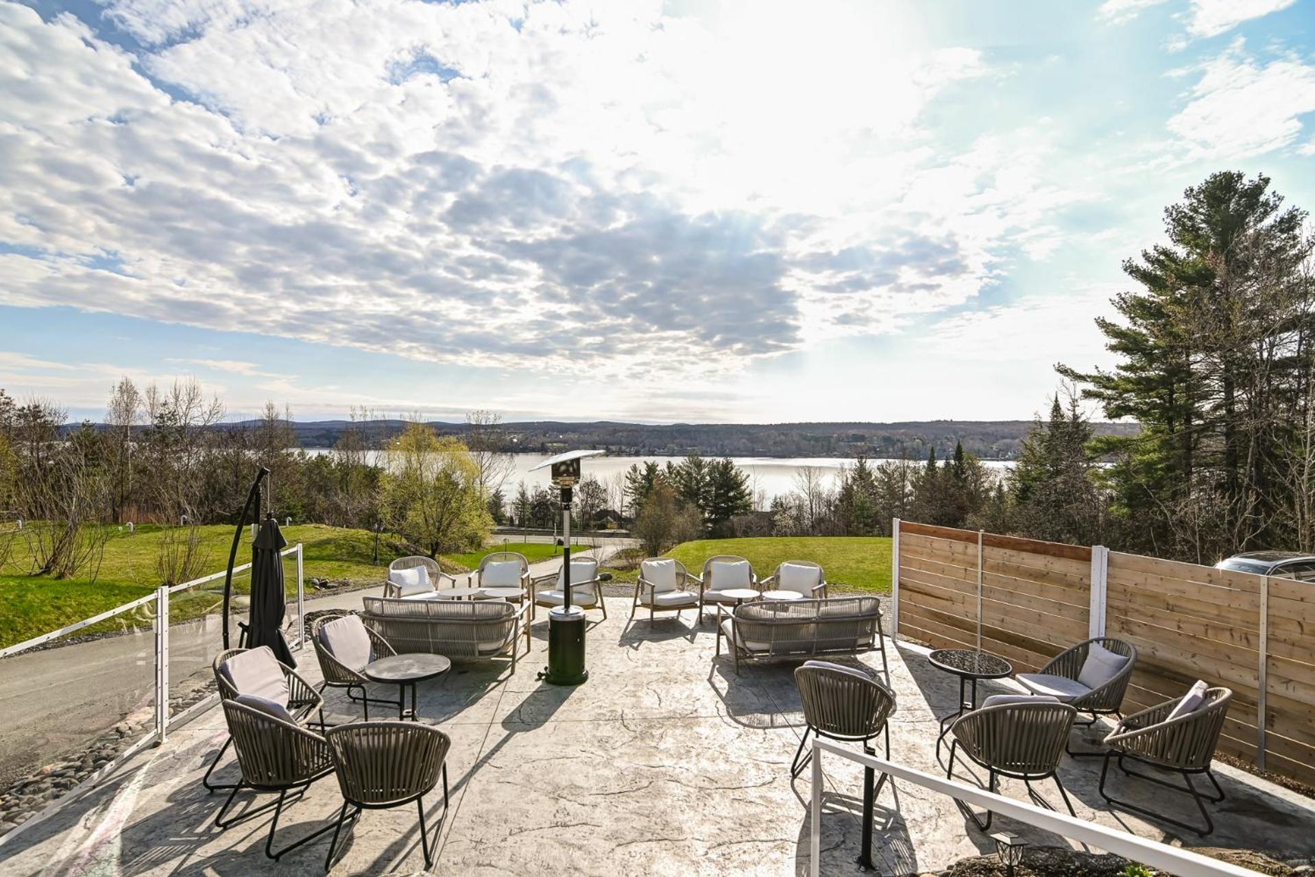 Location Au Sommet Du Lac Magog Exteriör bild