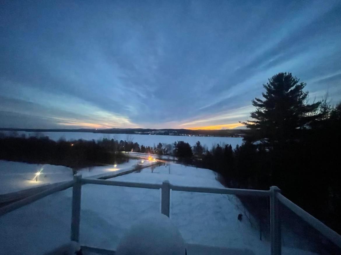 Location Au Sommet Du Lac Magog Exteriör bild