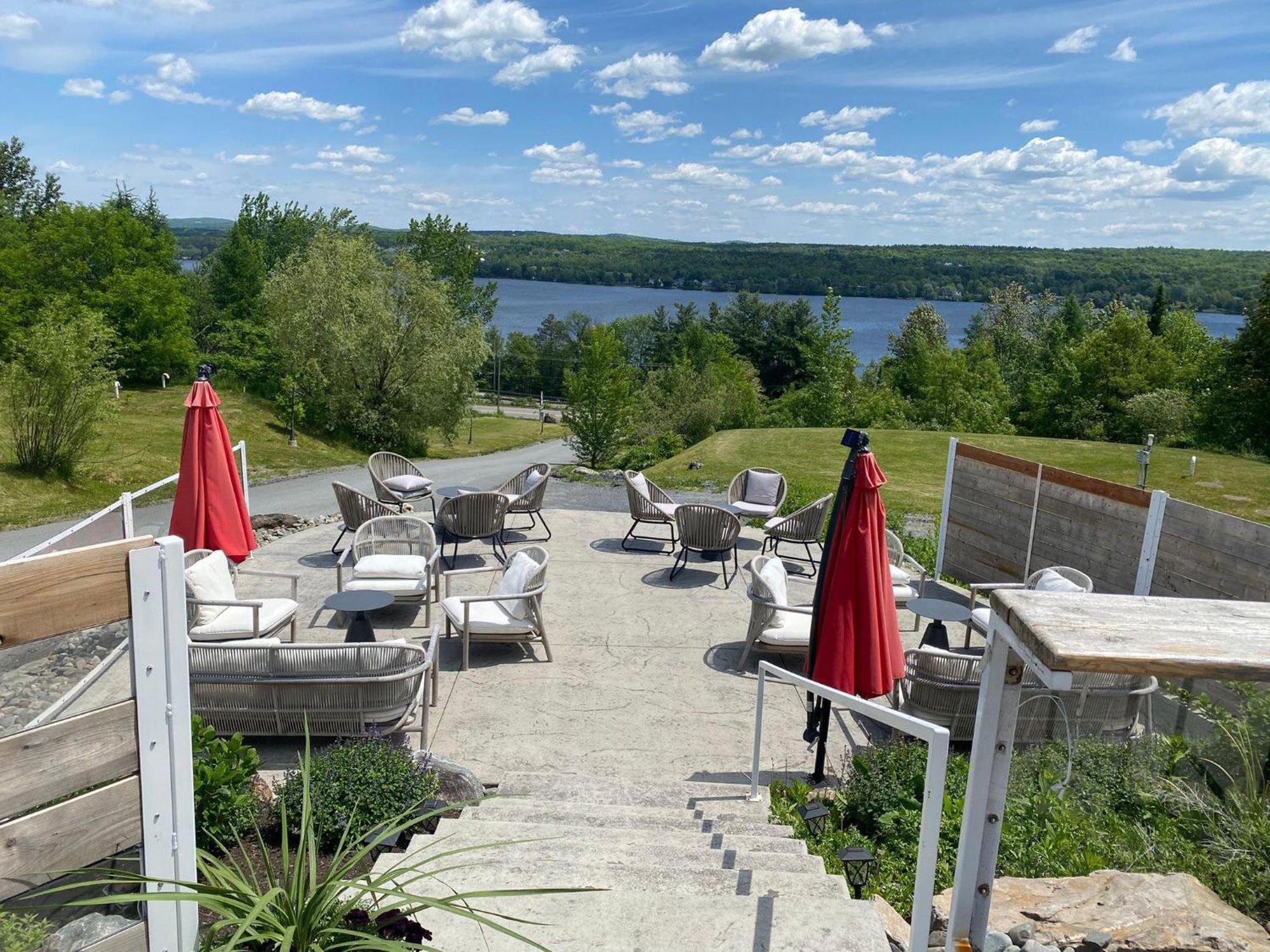 Location Au Sommet Du Lac Magog Exteriör bild