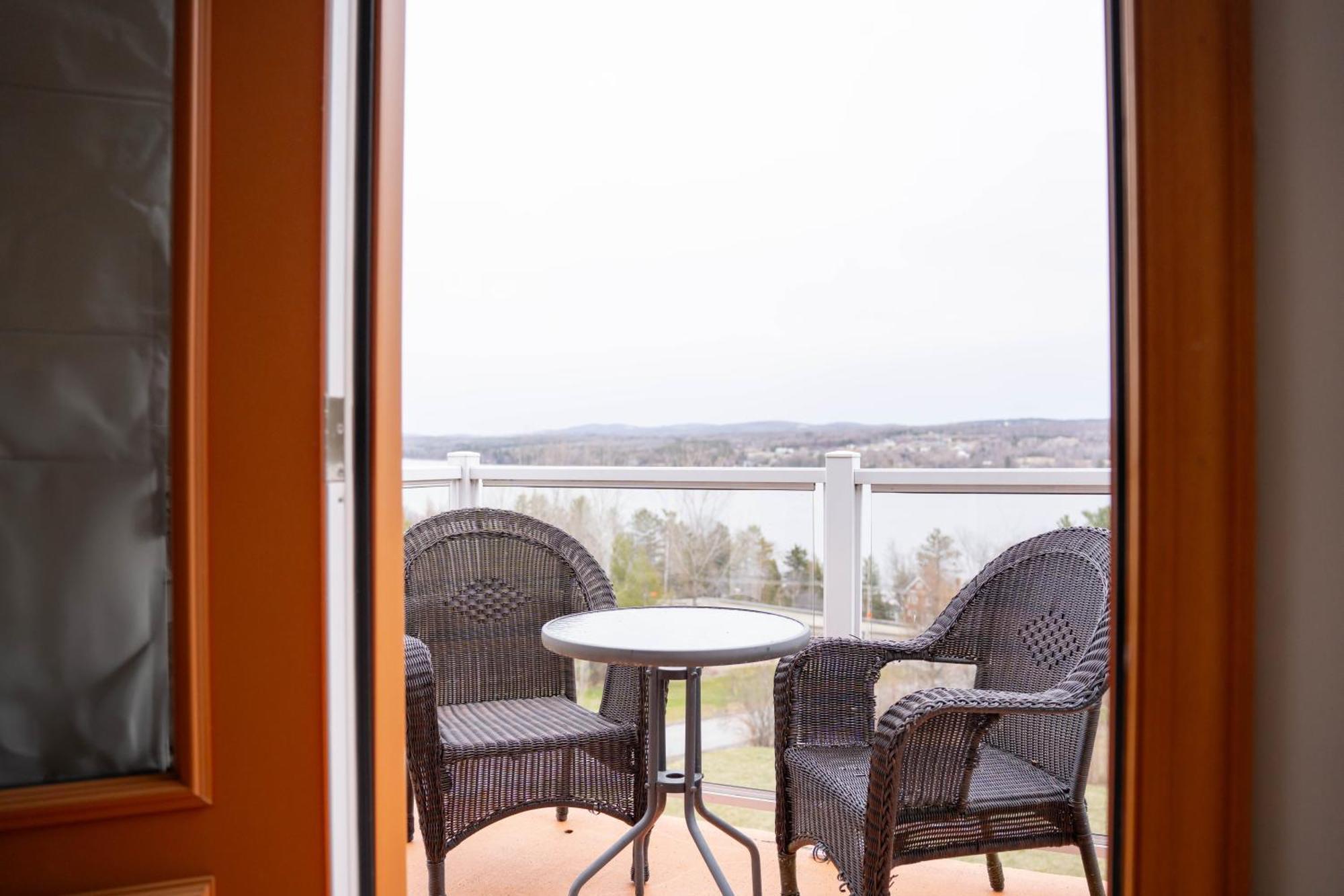 Location Au Sommet Du Lac Magog Exteriör bild