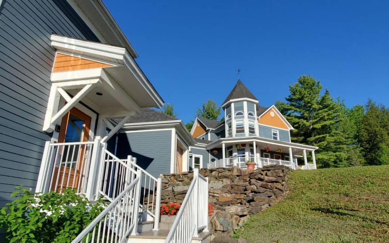 Location Au Sommet Du Lac Magog Exteriör bild